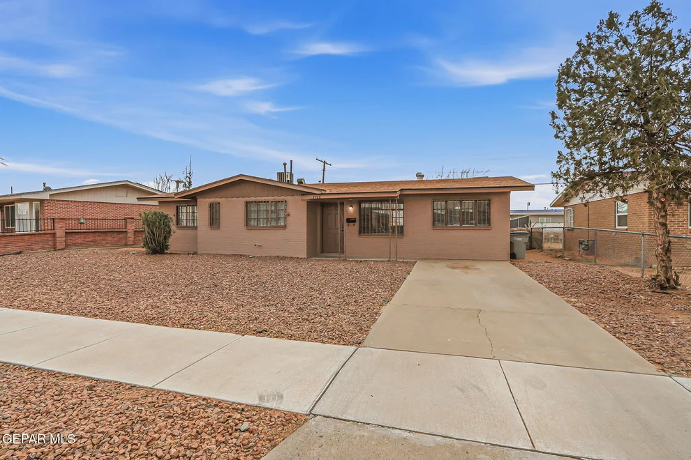 Unit for sale at 5708 LEXINGTON Drive, El Paso, TX 79924
