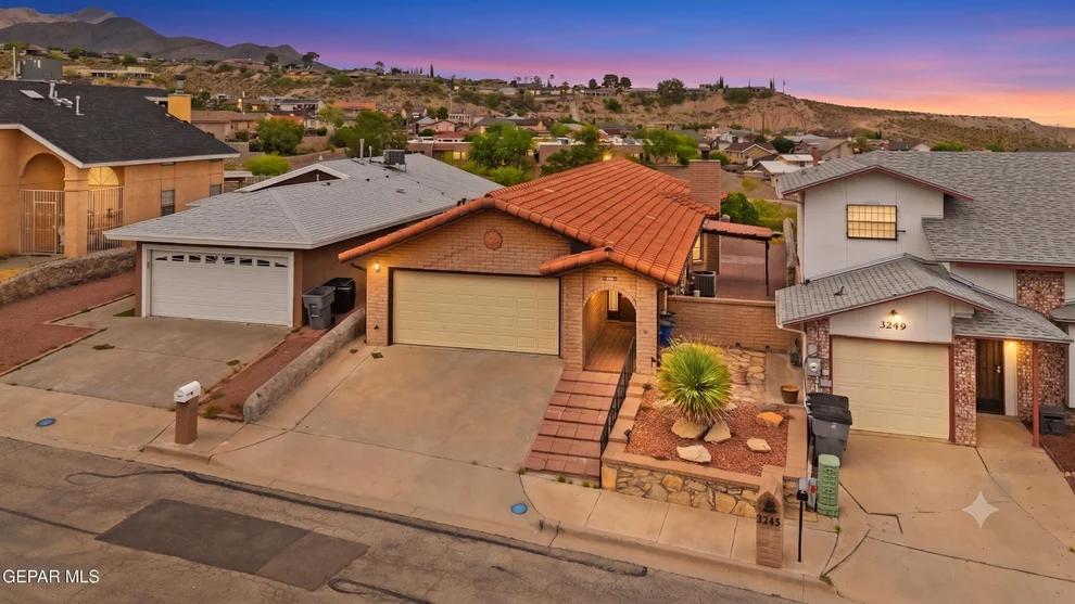 Unit for sale at 3245 MOUNTAIN RIDGE Drive, El Paso, TX 79904