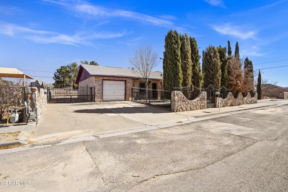 Unit for sale at 705 Magdalena Street, Anthony, TX 79821