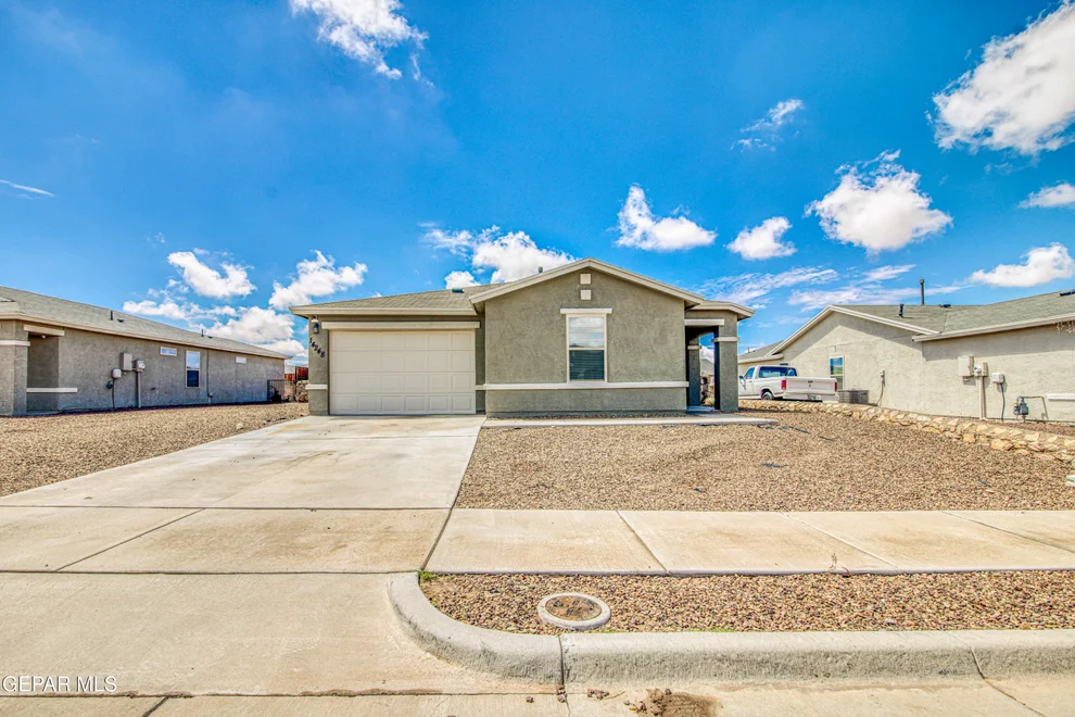 Unit for sale at 14248 Sabio, Horizon City, TX 79928