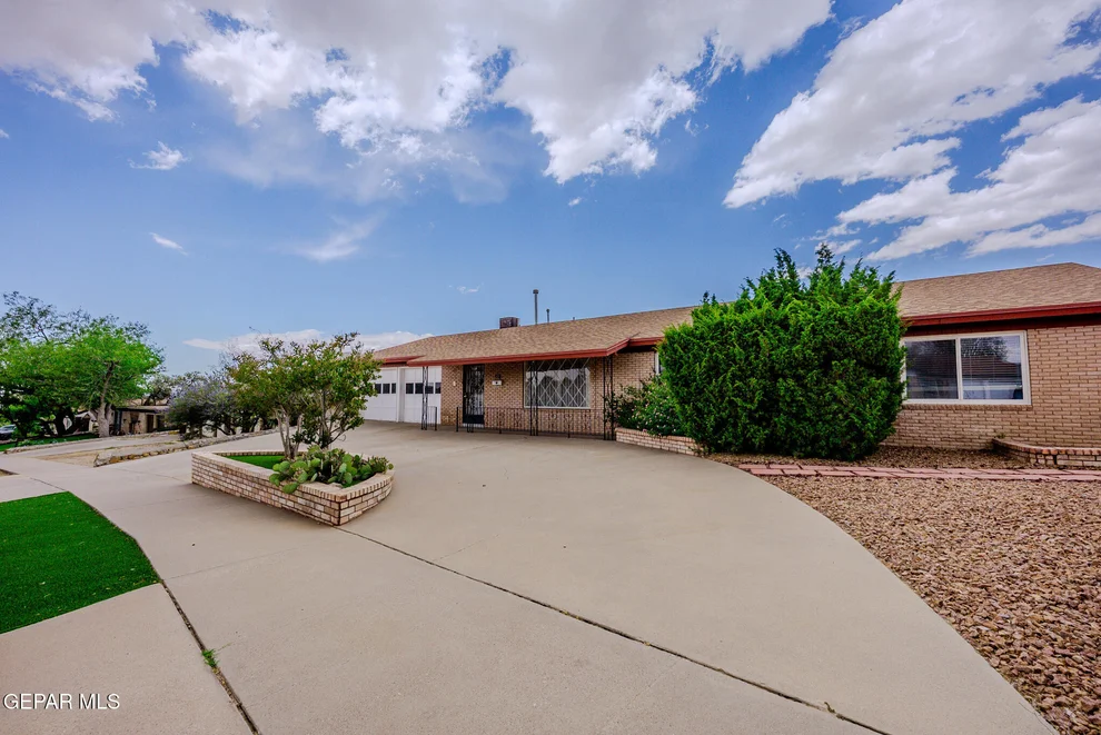 Unit for sale at 229 FREMONT Lane, El Paso, TX 79912