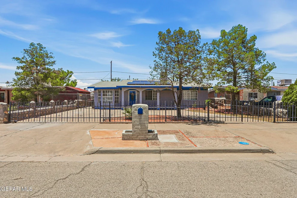 Unit for sale at 323 VALLE SERENO Drive, El Paso, TX 79907