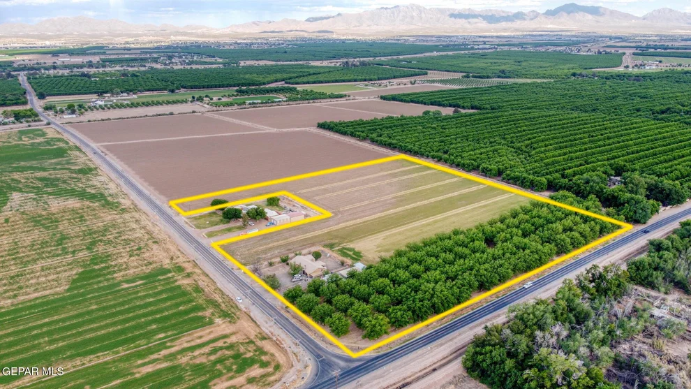 Unit for sale at 3025/3035 W O'Hara Road, Anthony, NM 88021