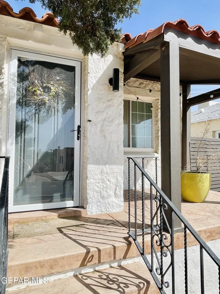 Unit for sale at 910 MESITA, El Paso, TX 79902