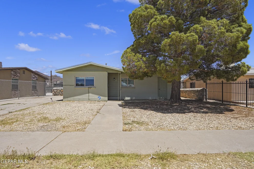 Unit for sale at 4745 SIERRA MADRE Drive, El Paso, TX 79904