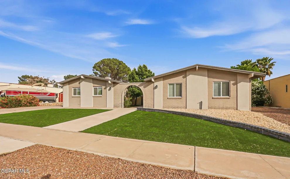 Unit for sale at 3704 ALDERWOOD MANOR Drive, Horizon City, TX 79928