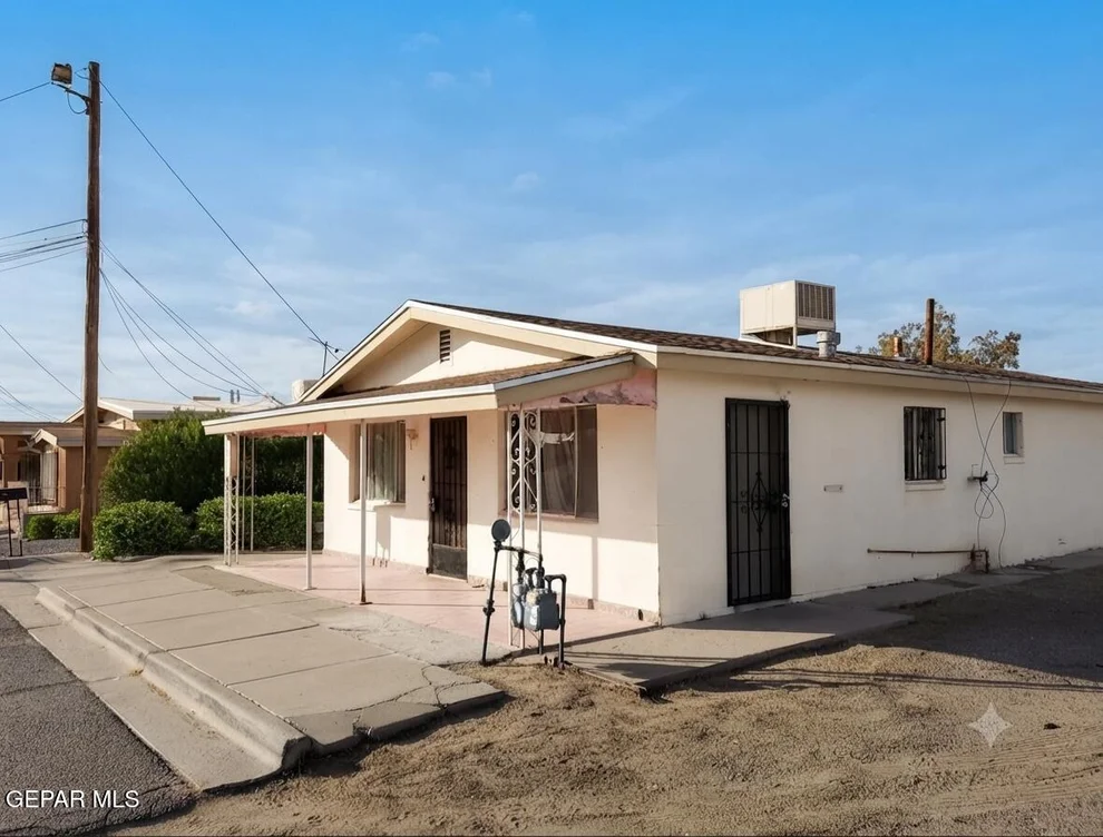 Unit for sale at 708 E WASHINGTON Street, Anthony, TX 79821
