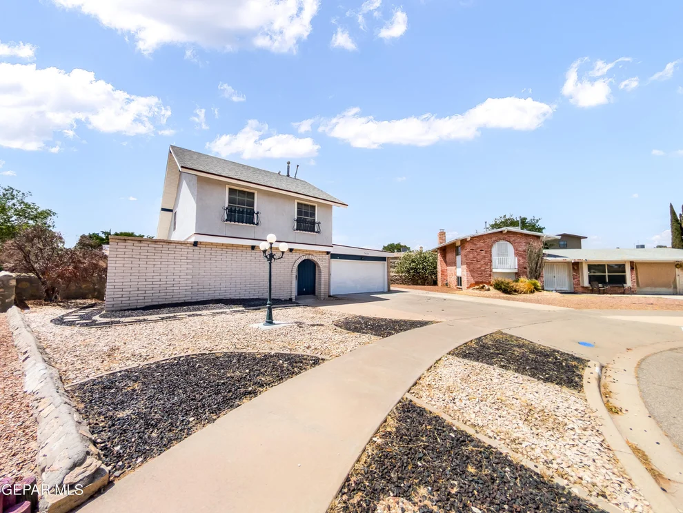 Unit for sale at 3425 Dialrock Lane, El Paso, TX 79935