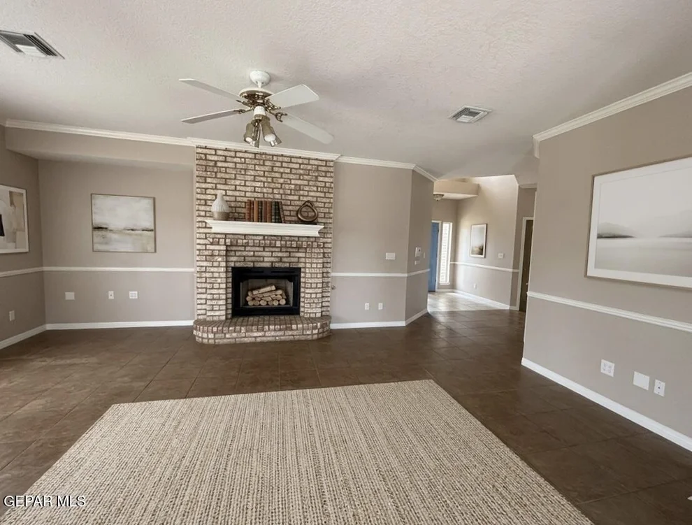 Unit for sale at 6261 LOS BANCOS Drive, El Paso, TX 79912