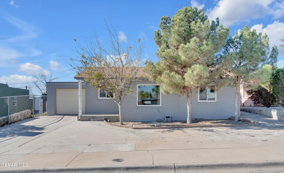 Unit for sale at 829 Huckleberry Street, El Paso, TX 79903