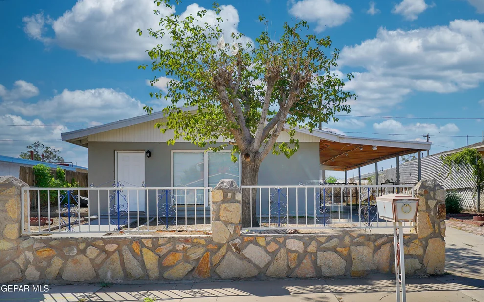 Unit for sale at 226 S CAROLINA Drive, El Paso, TX 79915