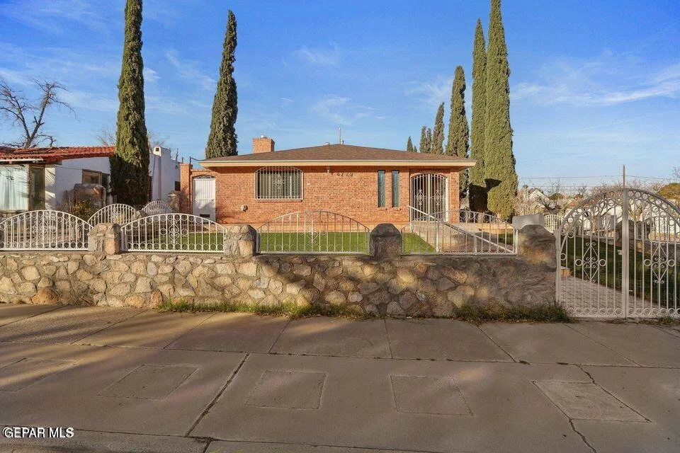 Unit for sale at 4729 TROWBRIDGE Drive, El Paso, TX 79903