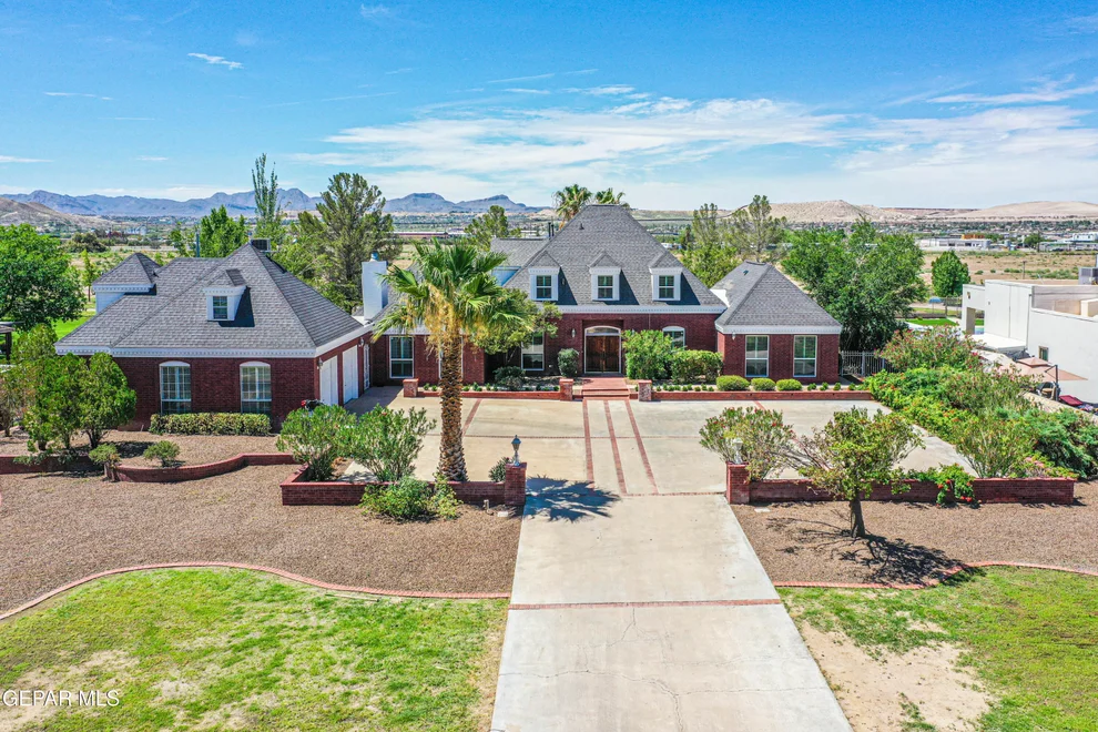 Unit for sale at 4024 Roadside Court, El Paso, TX 79922