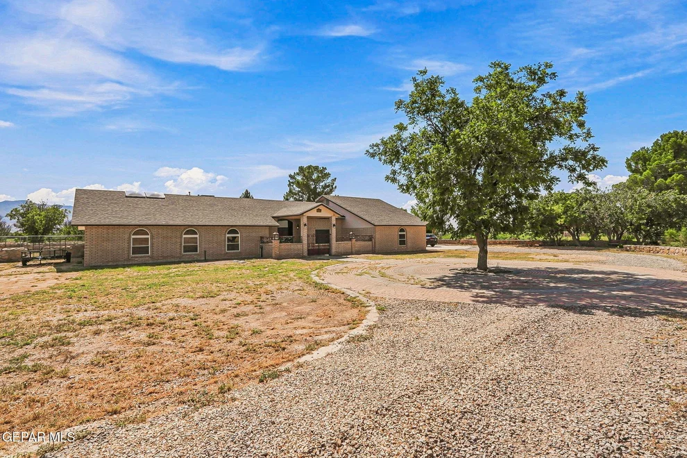 Unit for sale at 6710 Westside Drive, El Paso, TX 79932