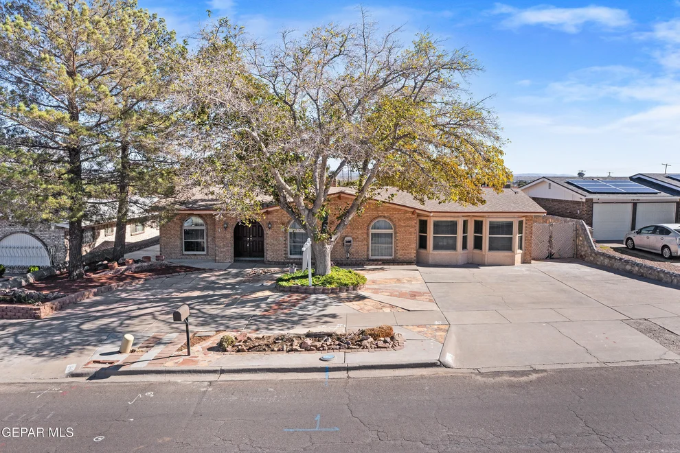 Unit for sale at 10406 BON AIRE Drive, El Paso, TX 79924