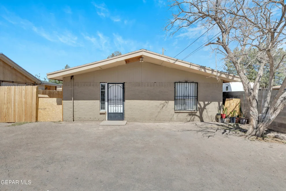 Unit for sale at 400 TANIA Drive, El Paso, TX 79927