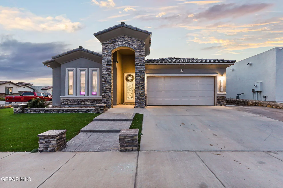 Unit for sale at 901 FELTON Place, El Paso, TX 79928