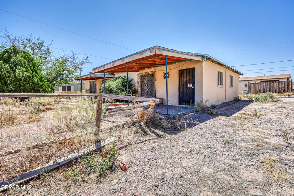 Unit for sale at 120 LOMA VISTA Drive, Sunland Park, NM 88063