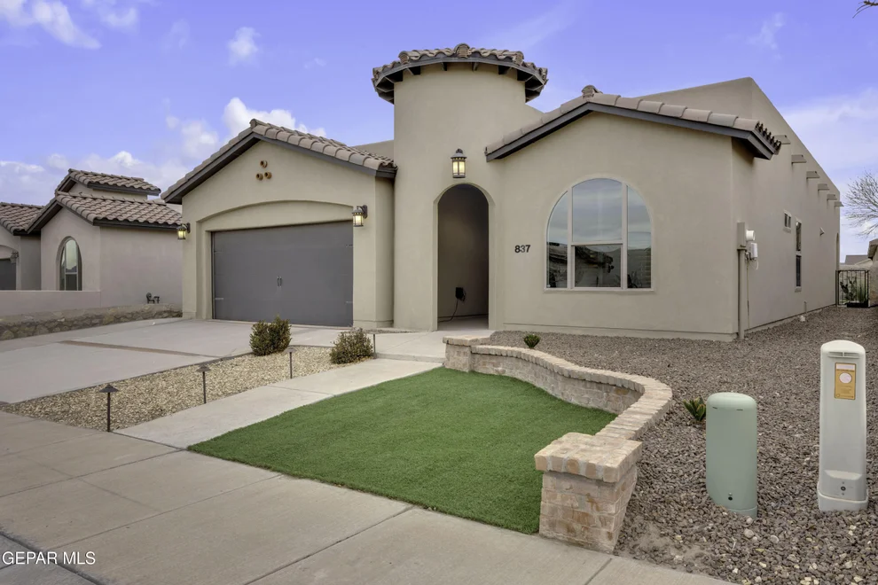 Unit for sale at 837 BRONZE HILL Avenue, Santa Teresa, NM 88008