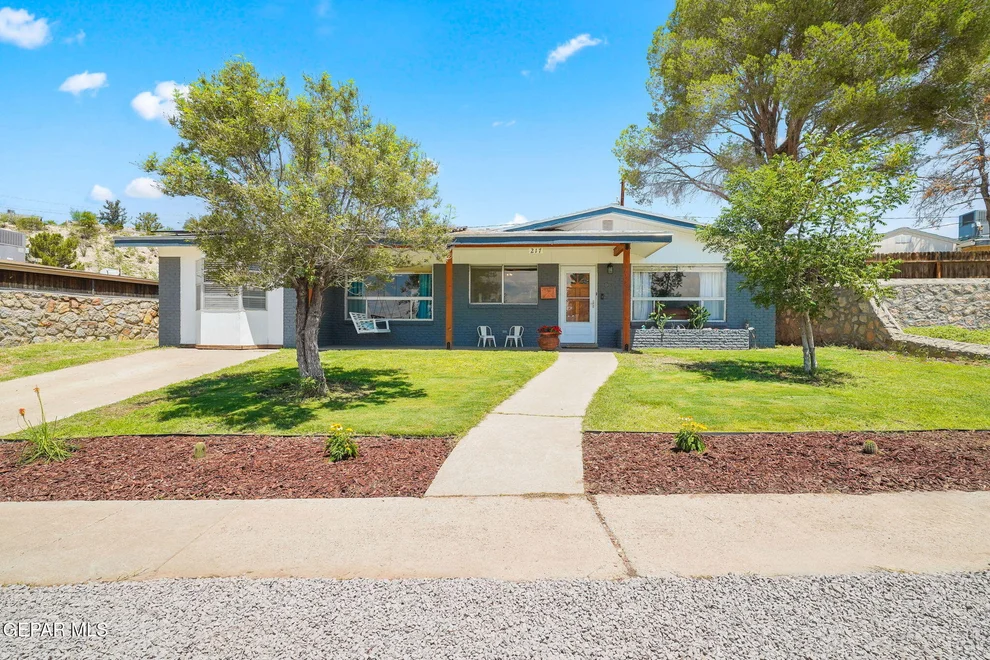 Unit for sale at 217 VIKING Drive, El Paso, TX 79912