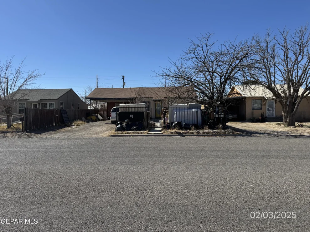 Unit for sale at 1107 S Oak Street, Unincorporated, TX 99999