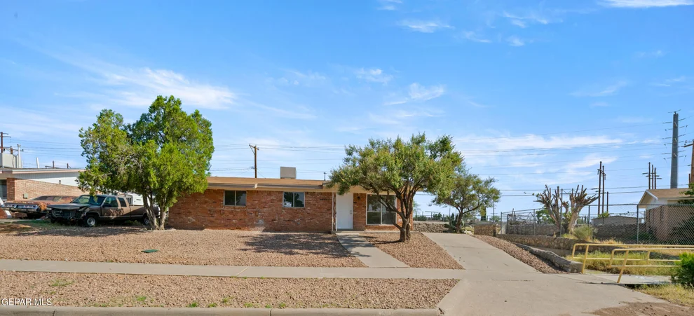 Unit for sale at 5013 WINTHROP Drive, El Paso, TX 79924