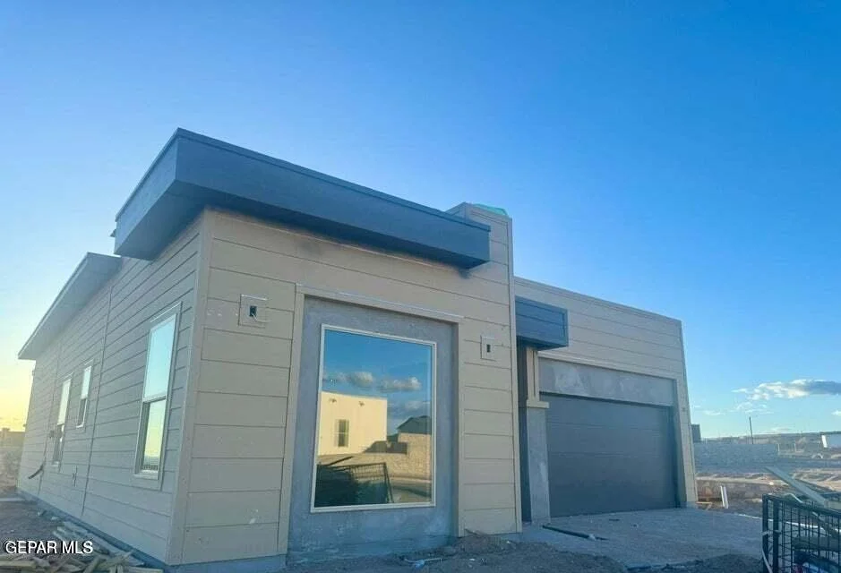 Unit for sale at 232 Farnbrough Street, El Paso, TX 79928