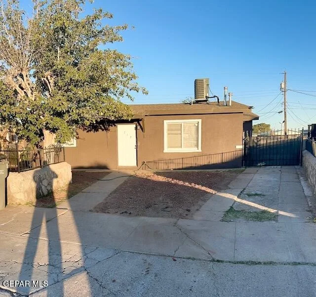 Unit for sale at 712 DOLAN Street, El Paso, TX 79905