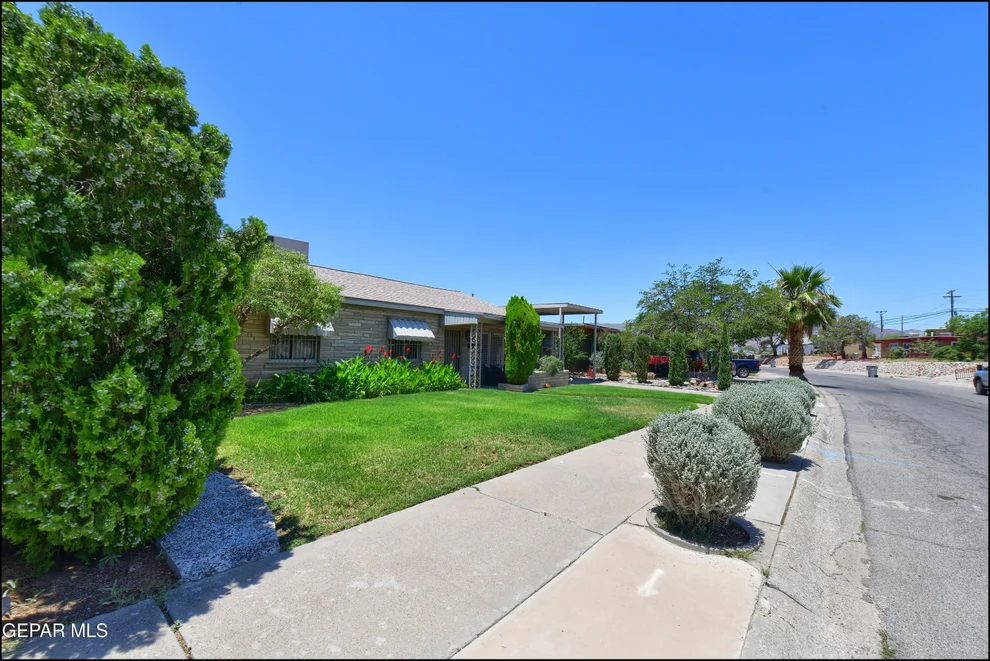 Unit for sale at 5316 Garry Owen Road, El Paso, TX 79903