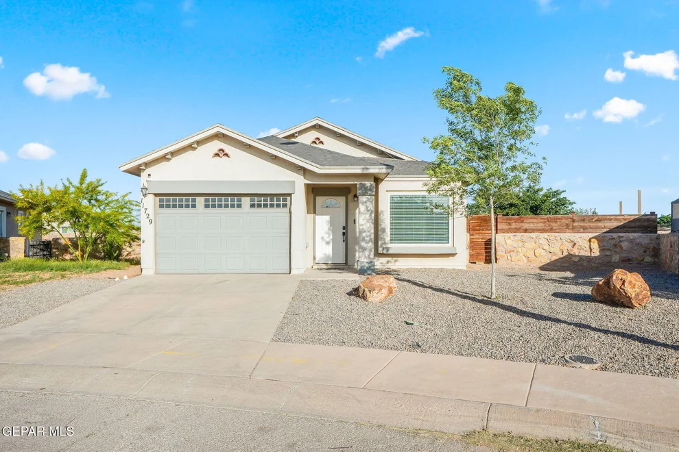 Unit for sale at 11729 Flor Celosia, Socorro, TX 79927