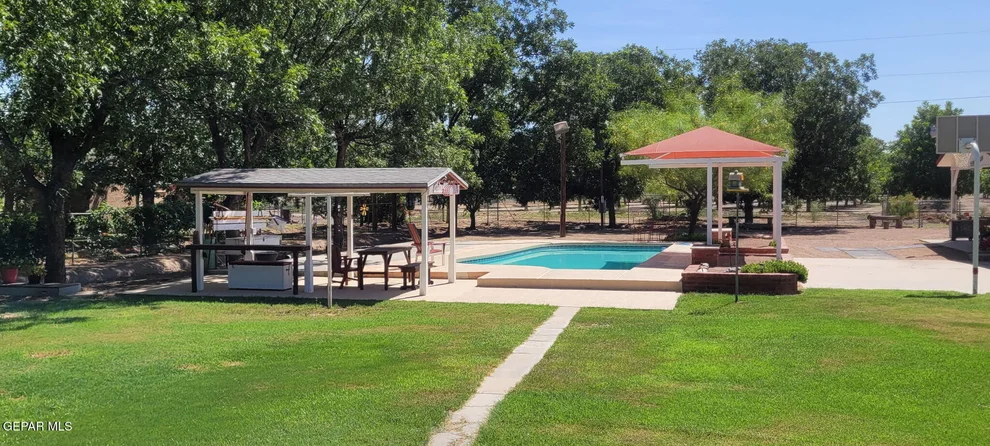 Unit for sale at 1602 Waterfront Street, Anthony, NM 88021