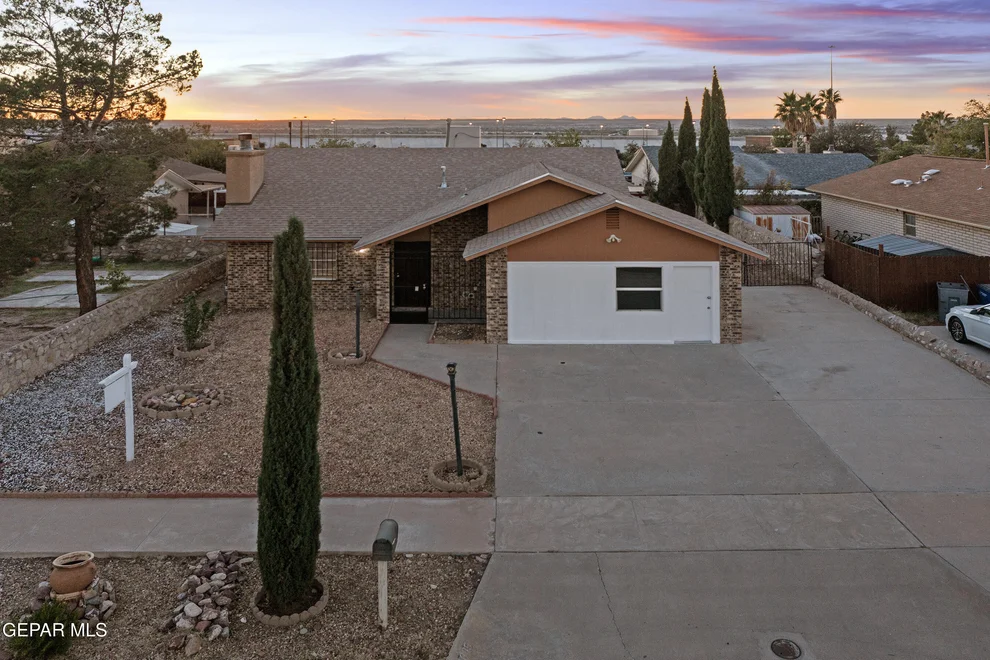 Unit for sale at 1005 southwestern Drive, El Paso, TX 79912