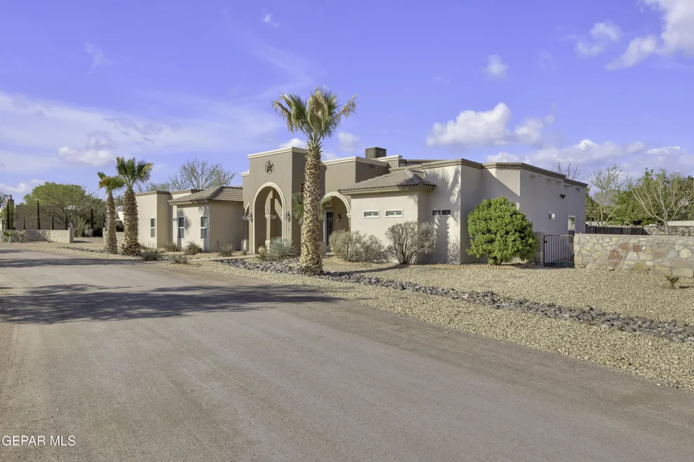 Unit for sale at 719 GARY Lane, El Paso, TX 79922