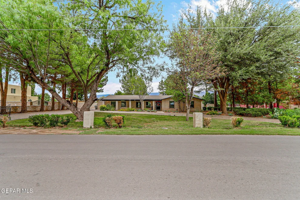 Unit for sale at 4298 BOY SCOUT Lane, El Paso, TX 79922