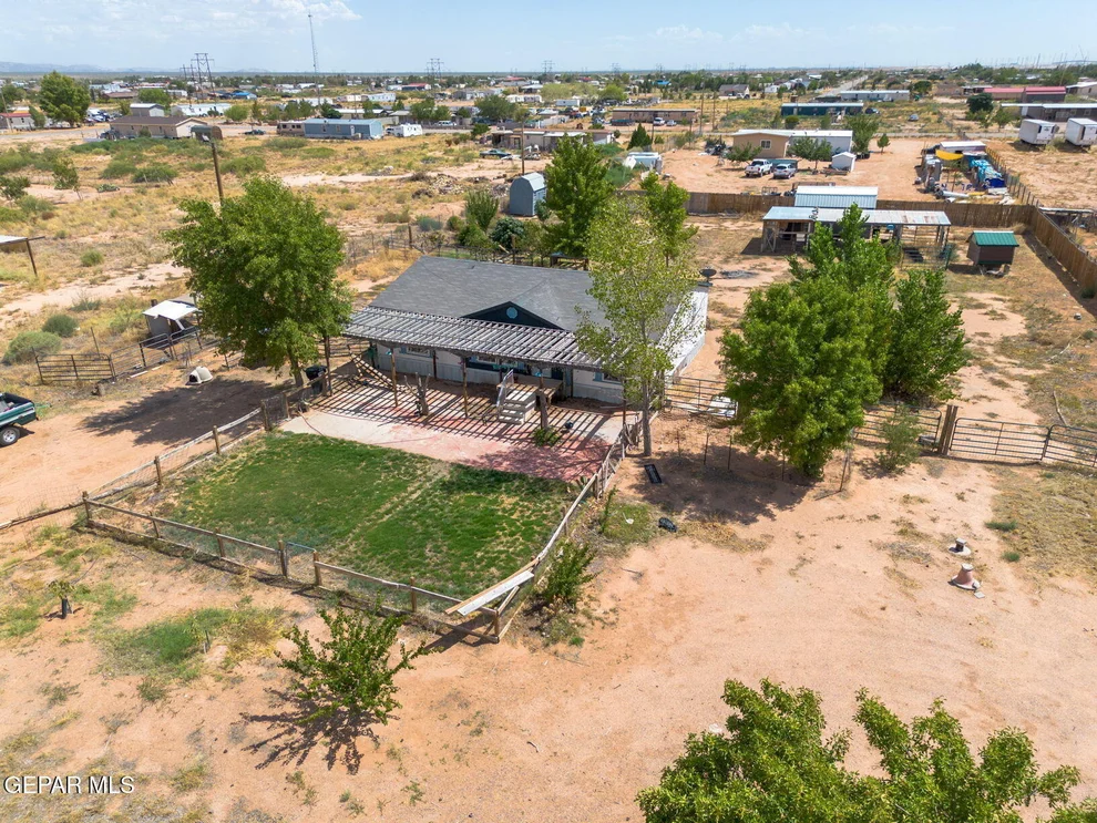 Unit for sale at 1033 OASIS Drive, Chaparral, NM 88081