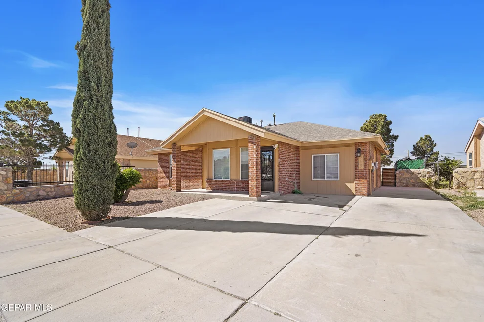 Unit for sale at 513 BRYCE Drive, Horizon City, TX 79928