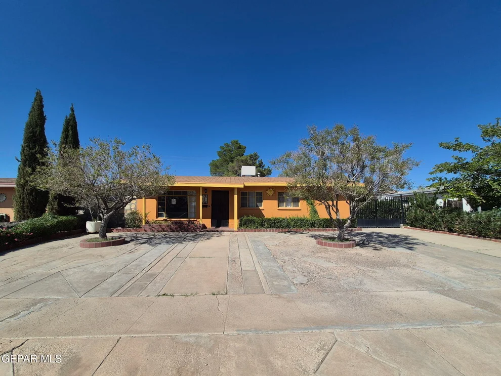 Unit for sale at 7421 alpine Drive, El Paso, TX 79915
