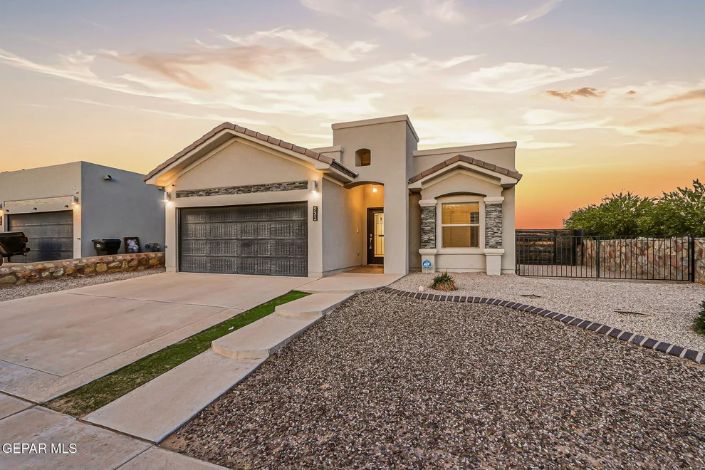 Unit for sale at 932 PENRITH Street, El Paso, TX 79928