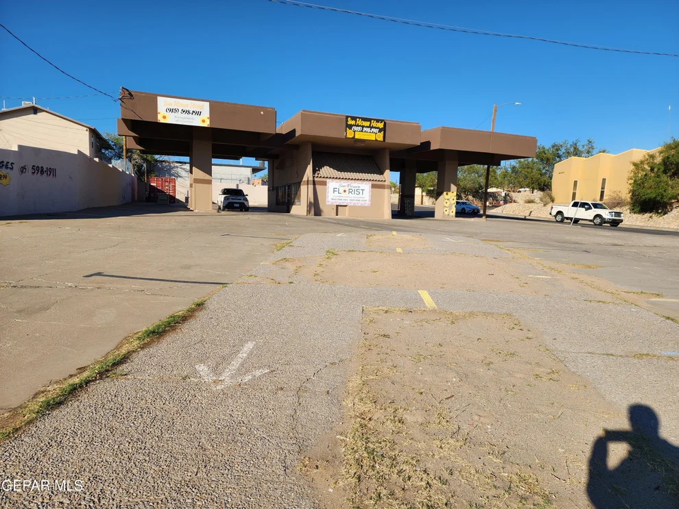 Unit for sale at 575 GILES Road, El Paso, TX 79915