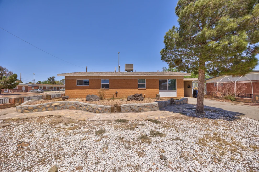 Unit for sale at 5201 CAPISTRANO Drive, El Paso, TX 79924