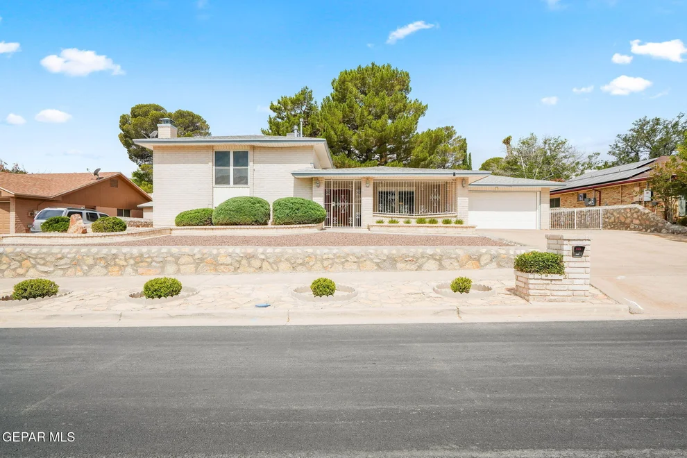 Unit for sale at 6217 BANDOLERO Drive, El Paso, TX 79912