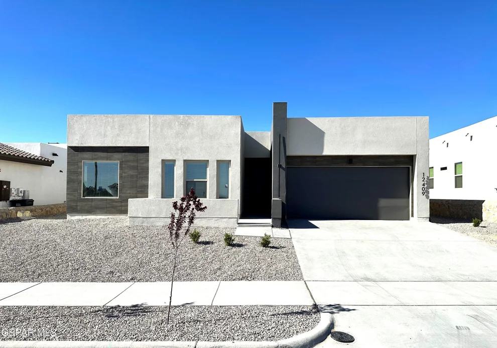 Unit for sale at 228 Farnborough Street, El Paso, TX 79928