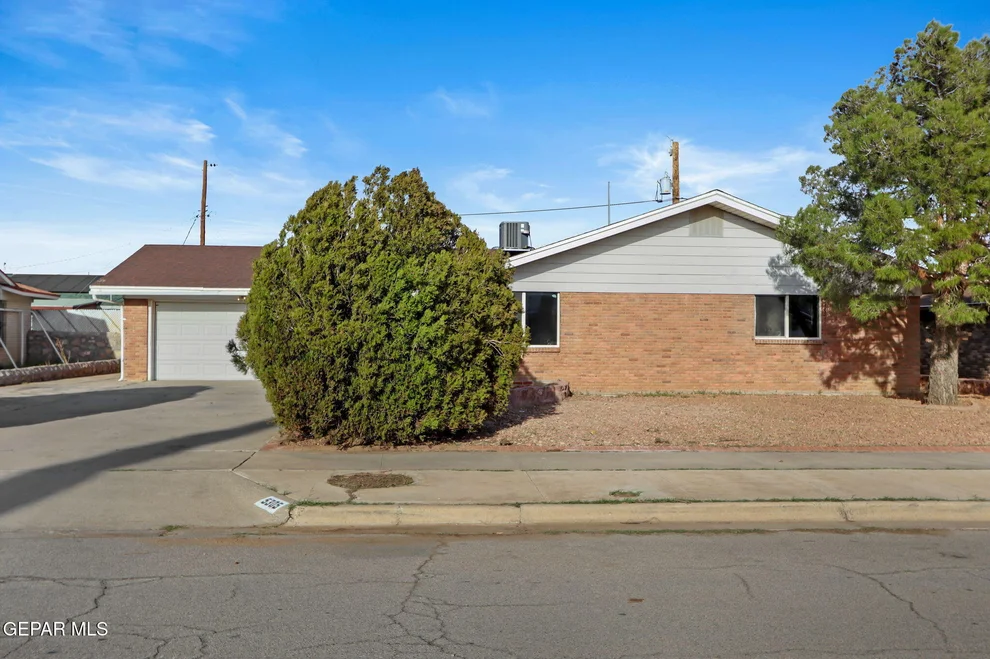 Unit for sale at 5305 MARCILLUS Avenue, El Paso, TX 79924