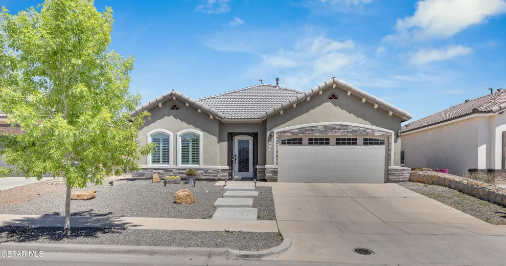 Unit for sale at 804 spennithorn Road, El Paso, TX 79928