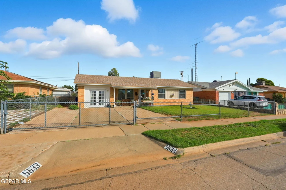 Unit for sale at 5633 PRINCE EDWARD Avenue, El Paso, TX 79924