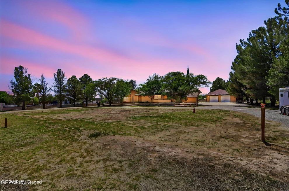 Unit for sale at 5376 SANTA TERESITA Drive, Sunland Park, NM 88008