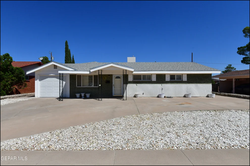 Unit for sale at 10145 SINGAPORE Avenue, El Paso, TX 79925