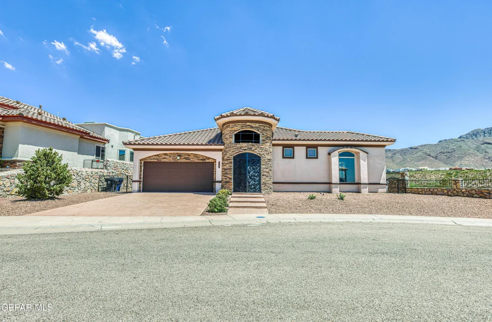 Unit for sale at 1400 FRANKLIN DELL Street, El Paso, TX 79912