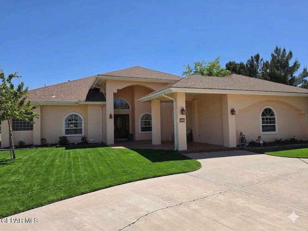 Unit for sale at 585 ANAHUAC Avenue, El Paso, TX 79932