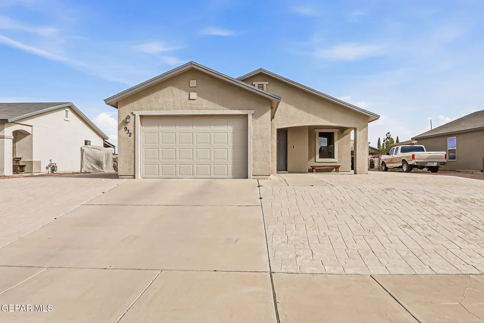 Unit for sale at 932 SOLOMA Place, El Paso, TX 79928